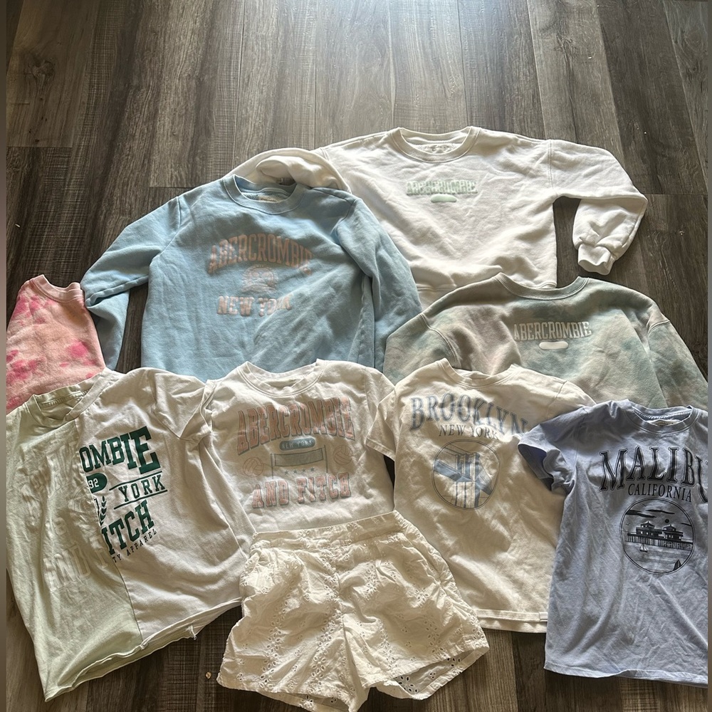 Lot of Abercrombie girls clothes